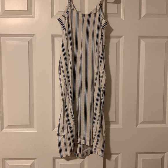 White and blue striped dress - Picture 3 of 4